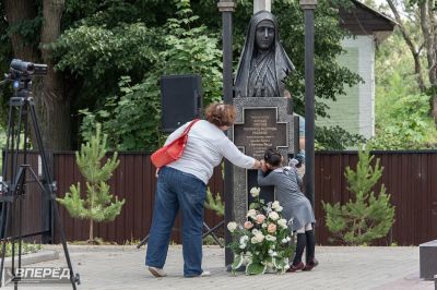 Открытие памятника Флоренскому 18 июля(2)_30