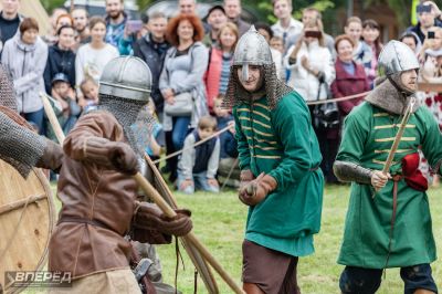 В Сергиевом Посаде наступило Средневековье_52