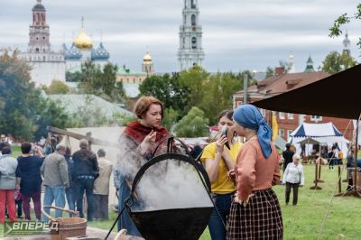 В Сергиевом Посаде наступило Средневековье_56