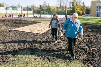 Возле  школы №14 на Клементьевском посёлке в Сергиевом Посаде появился прекрасный новый стадион._18