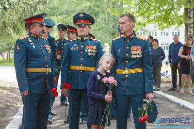 В лицее №24 на Вакцине вспоминают героя Советского Союза Александра Корявина_7