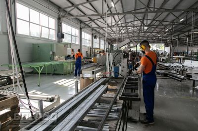 На  предприятии «Окна столицы»_32