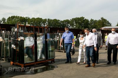 На  предприятии «Окна столицы»_41