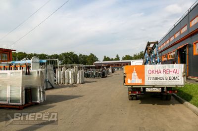 На  предприятии «Окна столицы»_43