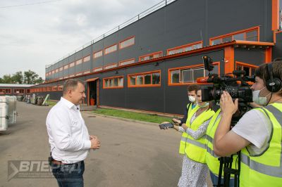 На  предприятии «Окна столицы»_49