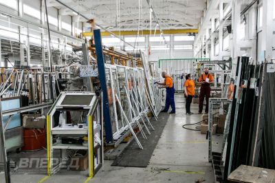 На  предприятии «Окна столицы»_4