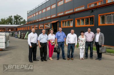 На  предприятии «Окна столицы»_50