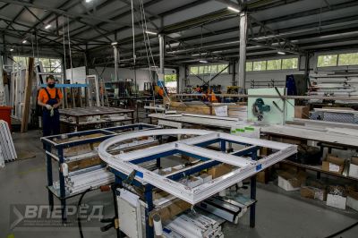 На  предприятии «Окна столицы»_57