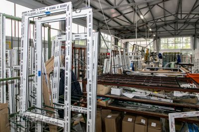 На  предприятии «Окна столицы»_58