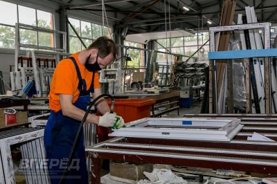 На  предприятии «Окна столицы»_59