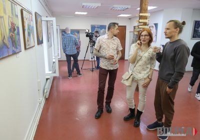 Выставка молодых художников в «АртБazе»_43