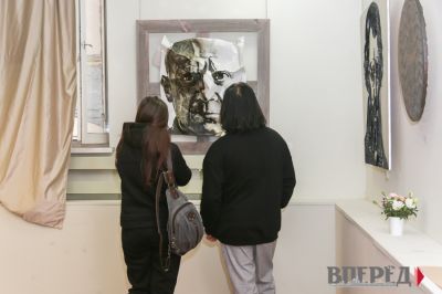 Выставка молодых художников в «АртБazе»_67