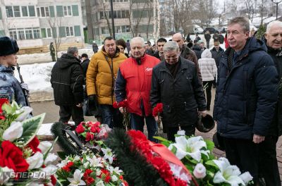 Акция памяти погибших бойцов ОМОНа_31