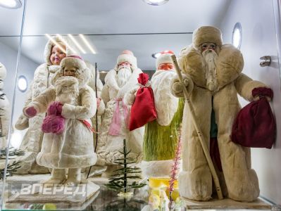 Выставка новогодних игрушек в музее Советского детства_16