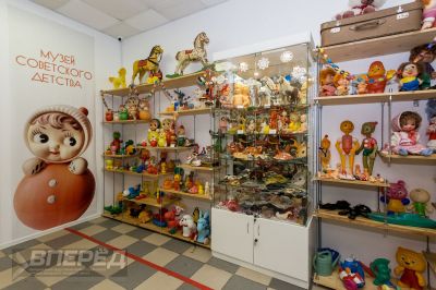 Выставка новогодних игрушек в музее Советского детства_2